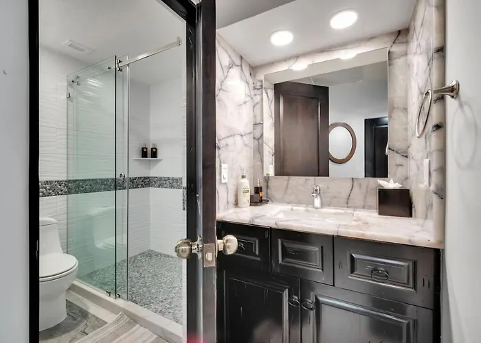Completely Remodeled 2bd-2ba Plaza Bonita Holiday home